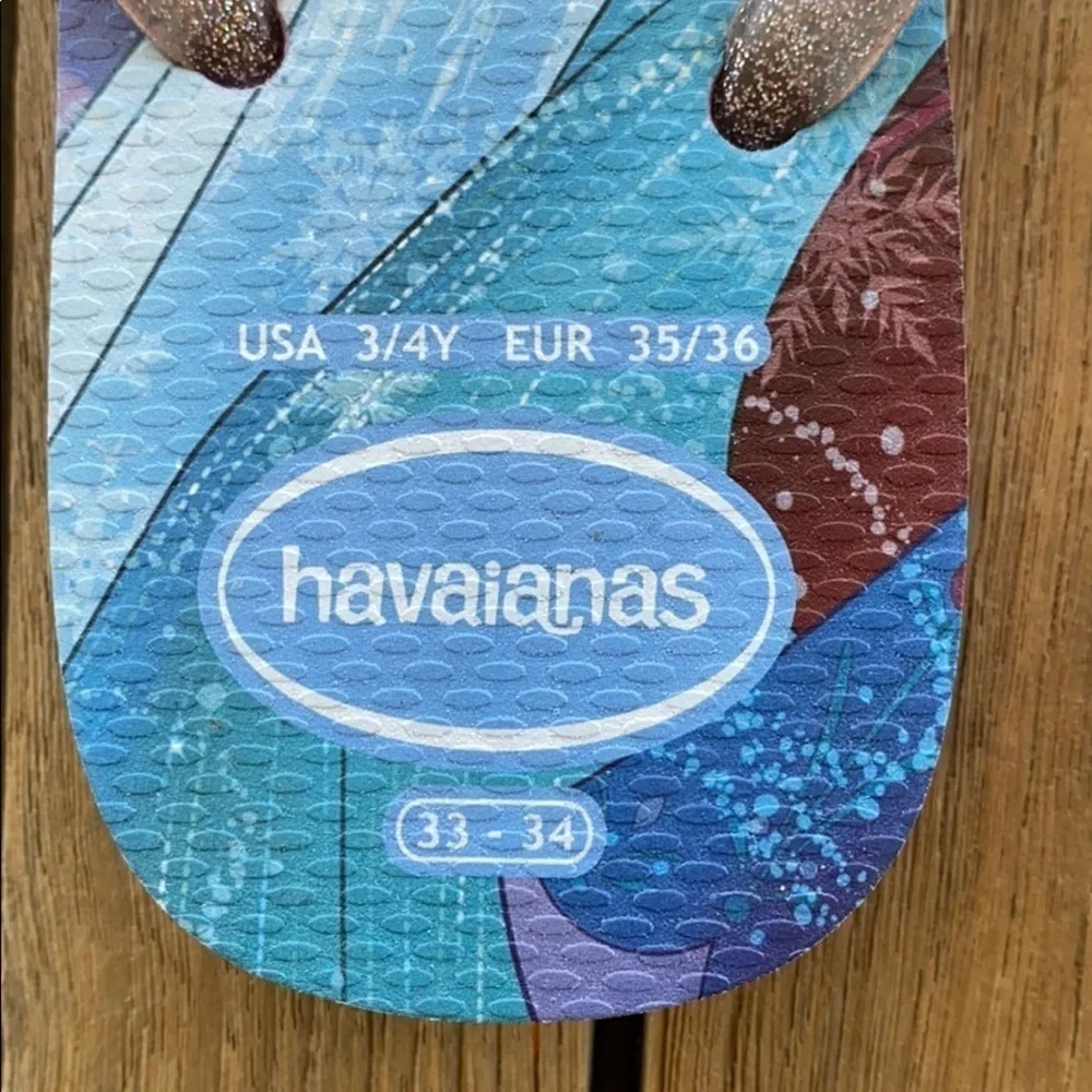 Havaianas Disney Frozen Flip Flops Youth Size 3/4 NWT Anna Elsa Olaf Sven